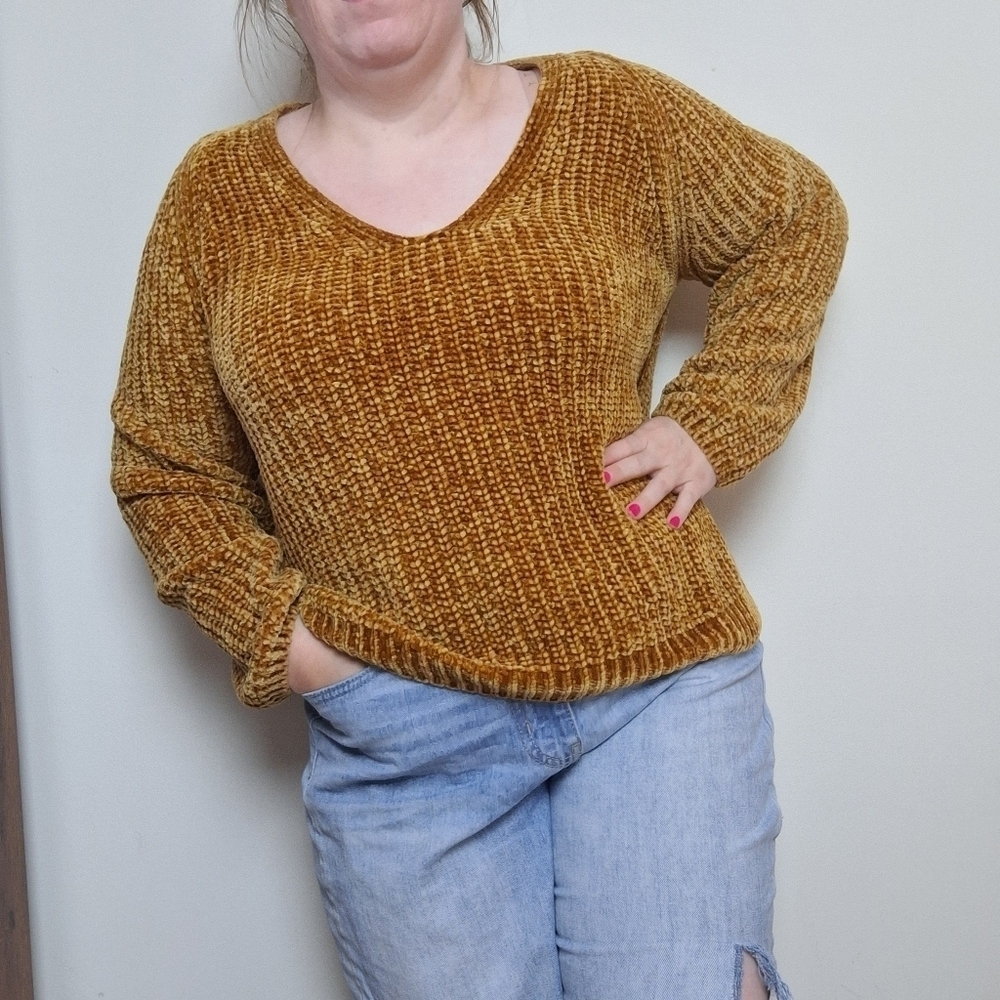 A New Day Gold Chunky Knit Chenille V Neck Sweater Size Medium